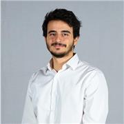 Diplomé en ingénierie à CentraleSupélec, je donne des cours de maths et de physique à Paris ou en distanciel.